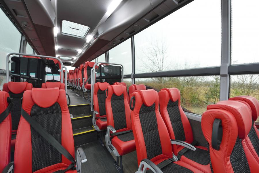 Интерьер Plaxton Panther LE Volvo B8RLE 2018 года  (фото 4 из 16)